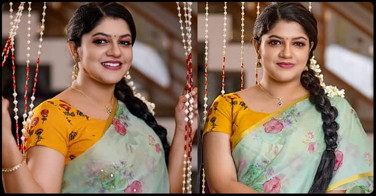 Aparna Balamurali (1)-updatenews360