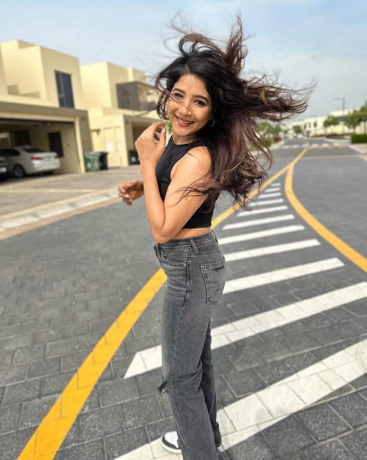 sakshi agarwal - updatenews360