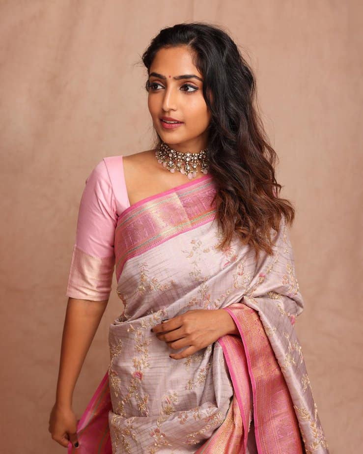 Reba Monica John (2)-updatenews360