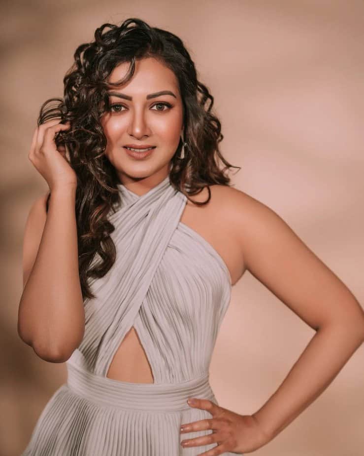 Catherine Tresa - updatenews360