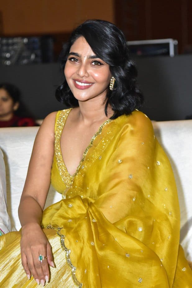 aishwarya lekshmi - updatenews360