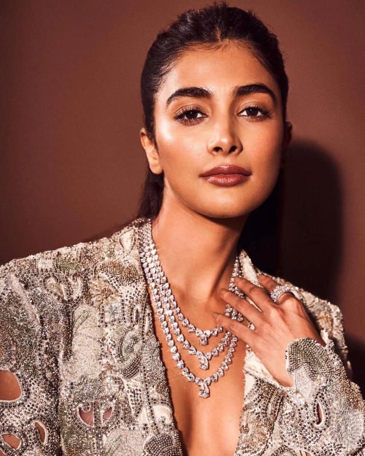 pooja hegde - updatenews360.jpg 1